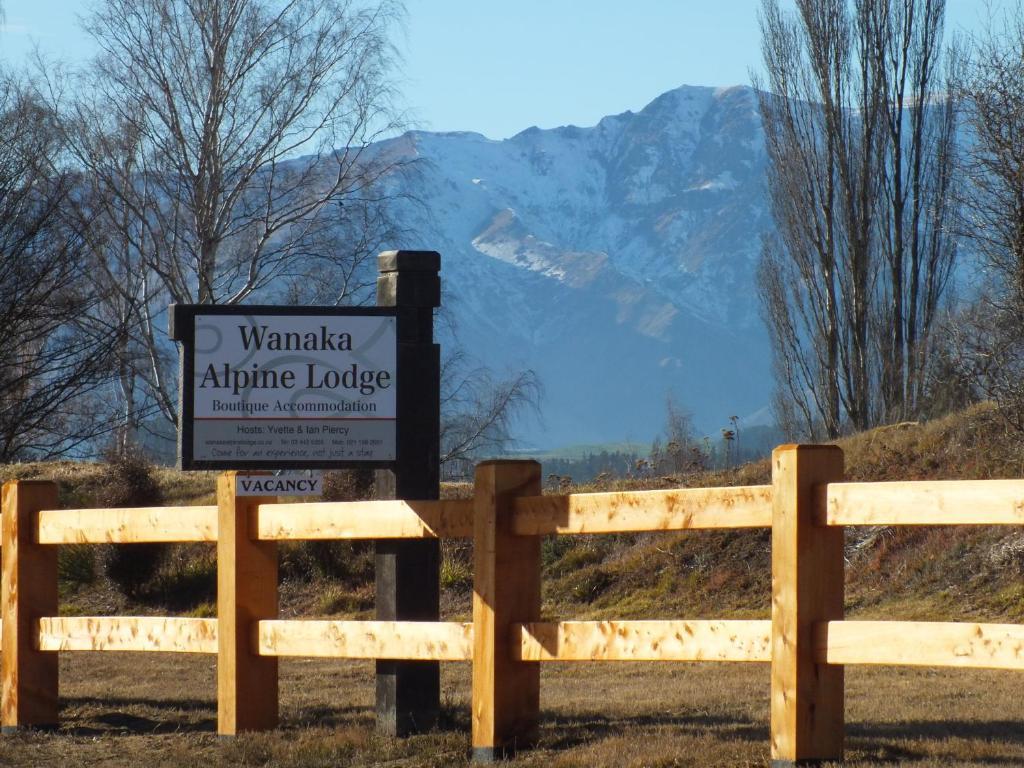 Wanaka Alpine Lodge Exteriör bild